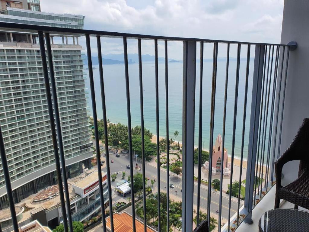 Holi Panorama Condotel Nha Trang Exterior foto