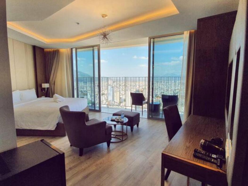 Holi Panorama Condotel Nha Trang Exterior foto
